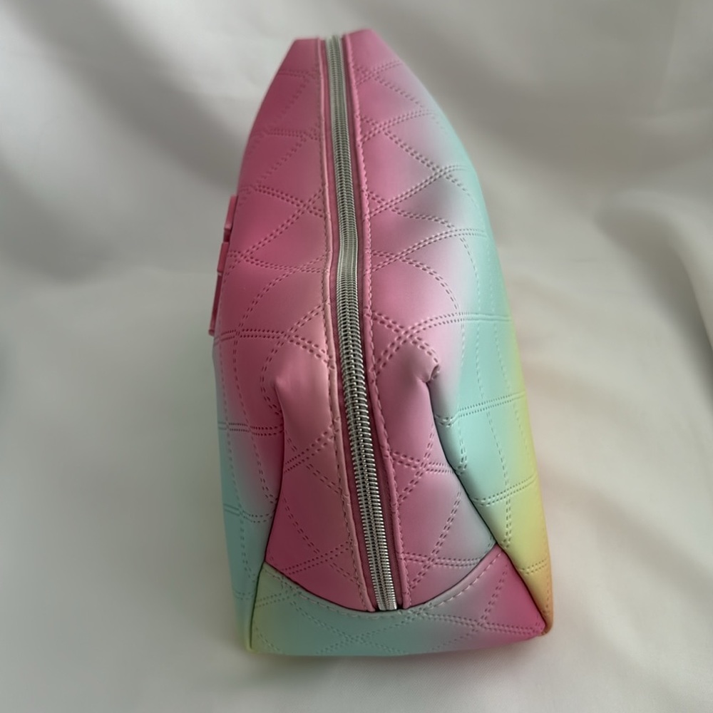 Juicy Couture Travel Cosmetic Makeup Bag - NWT - Picture 4 of 12